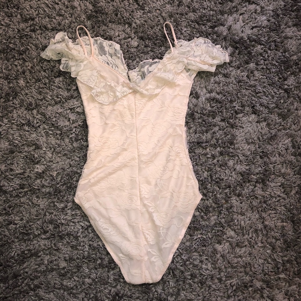 Pretty in Pink: Lace Bodysuits 💕